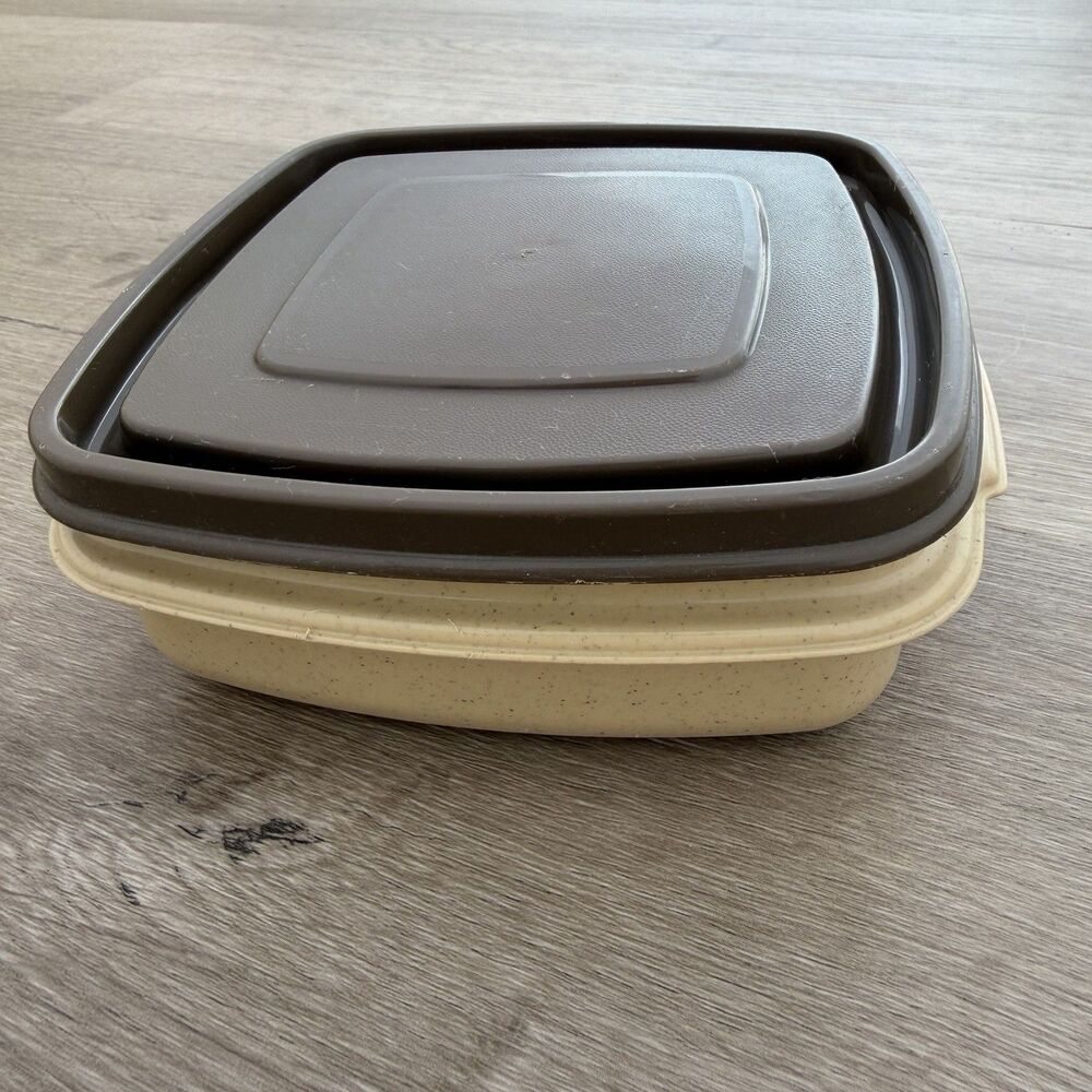 Rubbermaid Servin' Saver #1 Container 2 Cup HTF Almond W/ Brown Lid Sandwich VTG